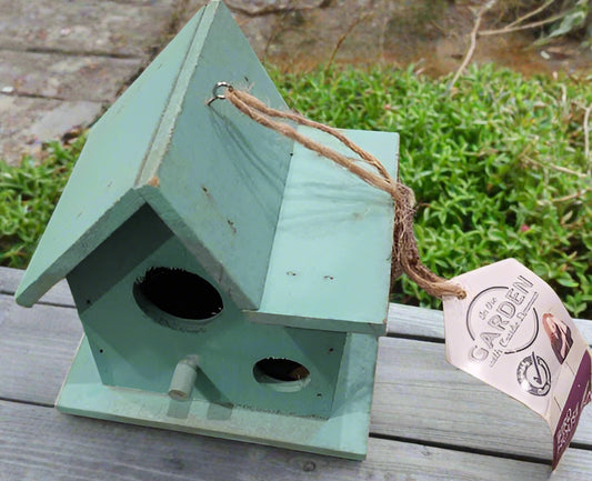 HOUSE BIRD PERFECT FOR YOUR GARDEN