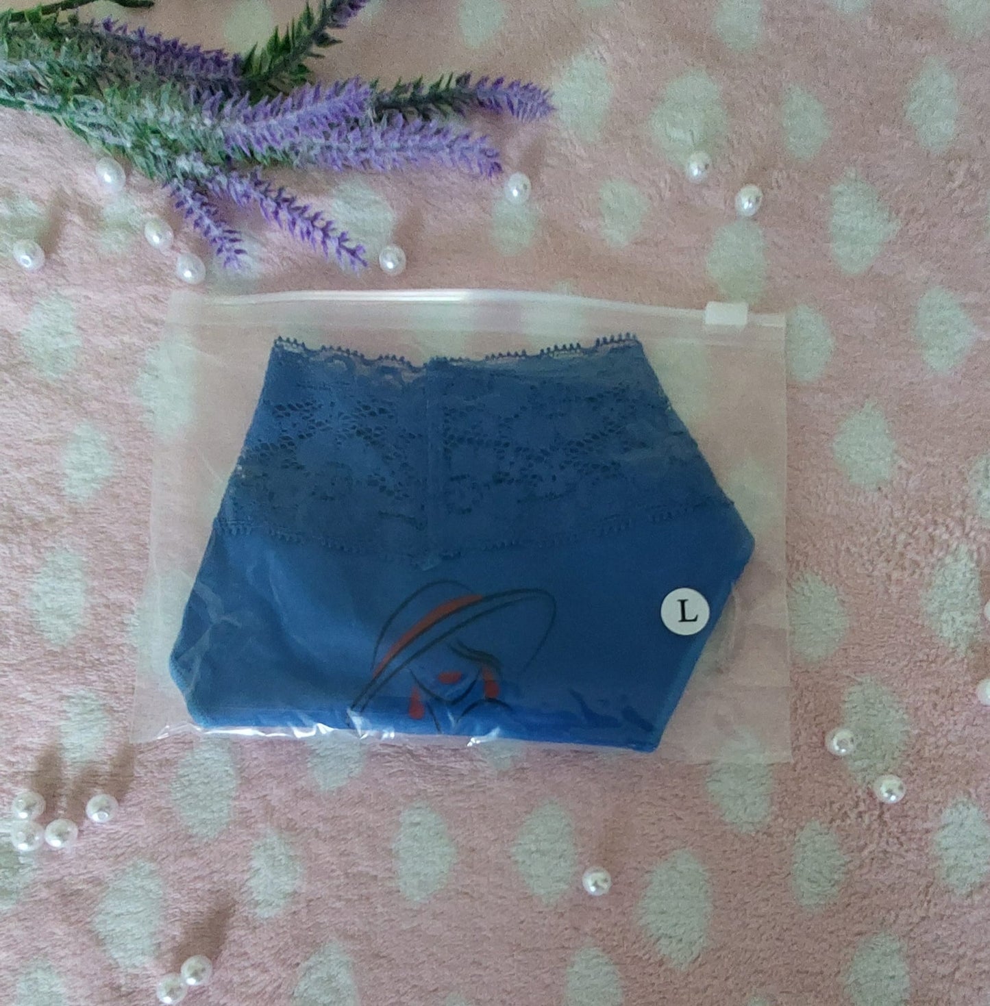 V-Antonia New Brand Women Lace G-String Underwear Women  Thong Cotton, New Design V for you.