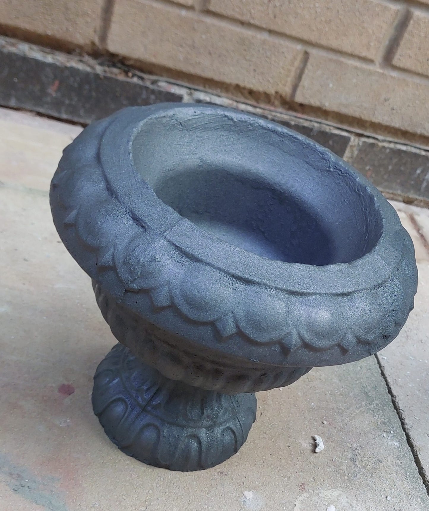 New Design Flower Pot Handmade Concrete Flowerpot, Bring Life to Your Space with Our Beautiful Flowerpots