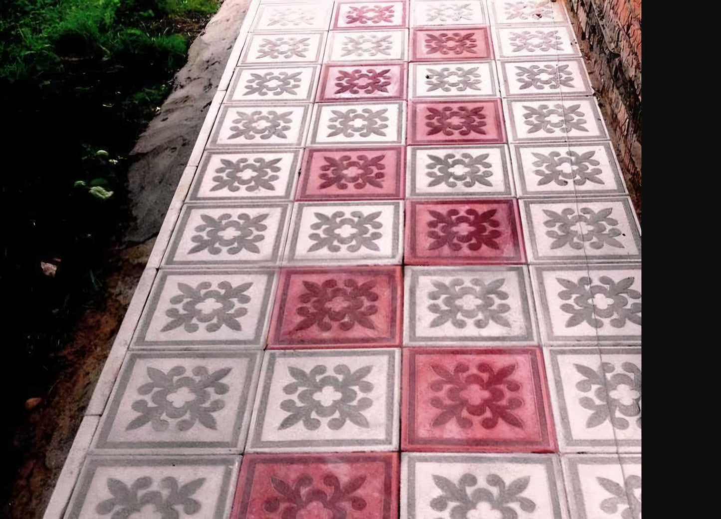 Paving Mould Material SABIC PP,Size 400/400/50 mm,Square Flower Slabs