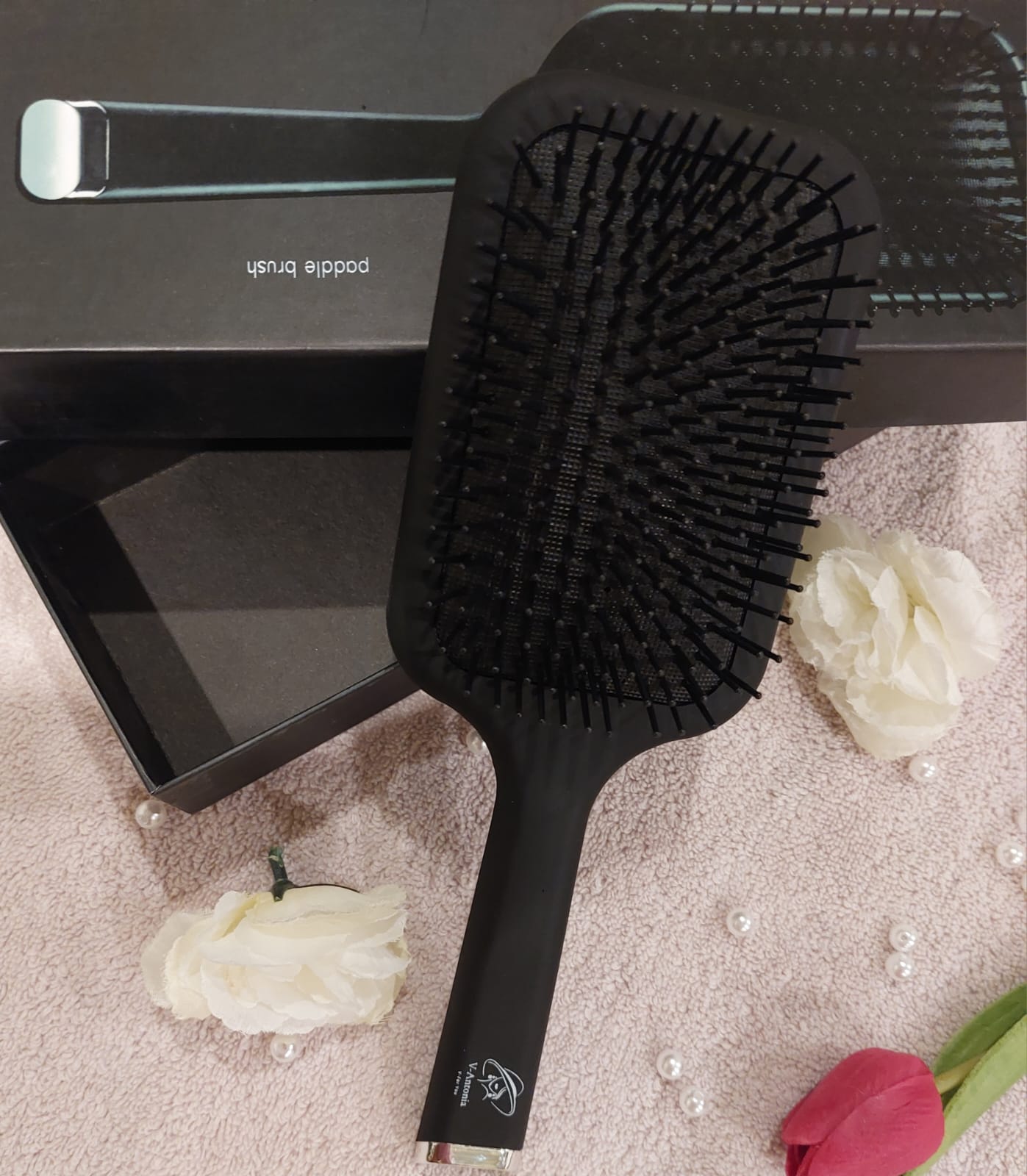 V-Antonia  Paddle Brush Quality Product