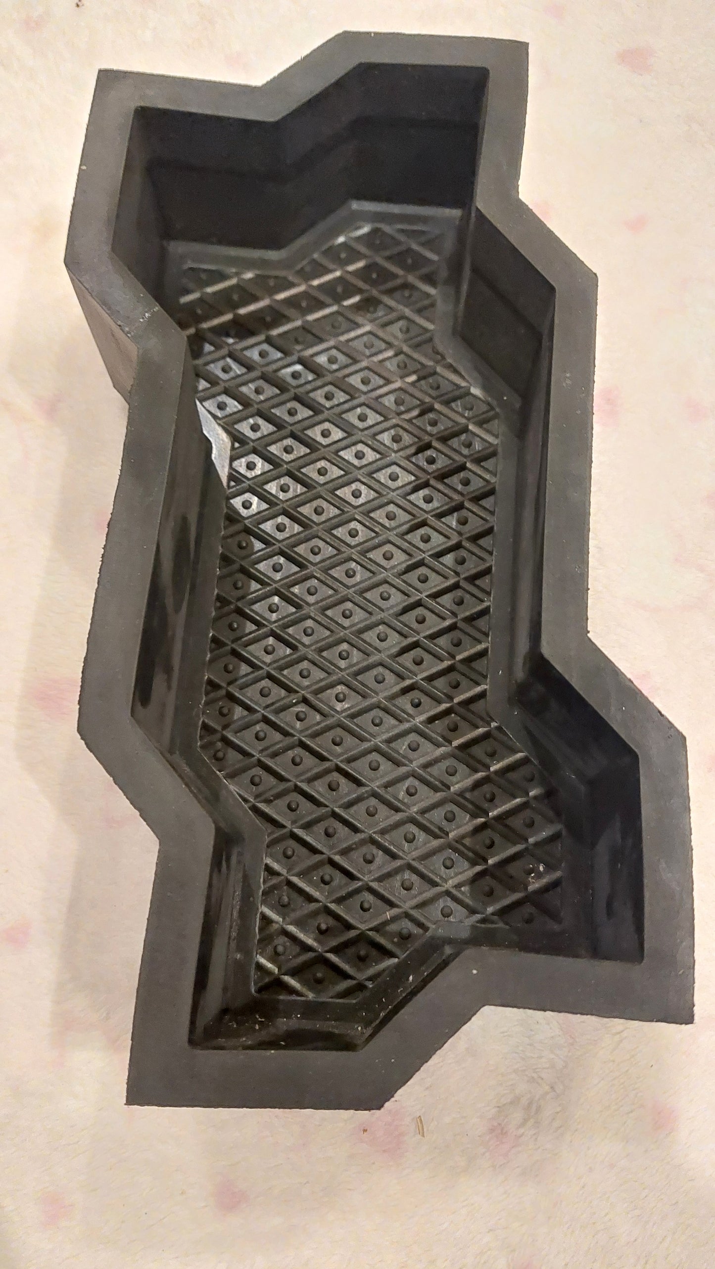 Paving Mould Waves Black Rubber Class A 270/150/60mm